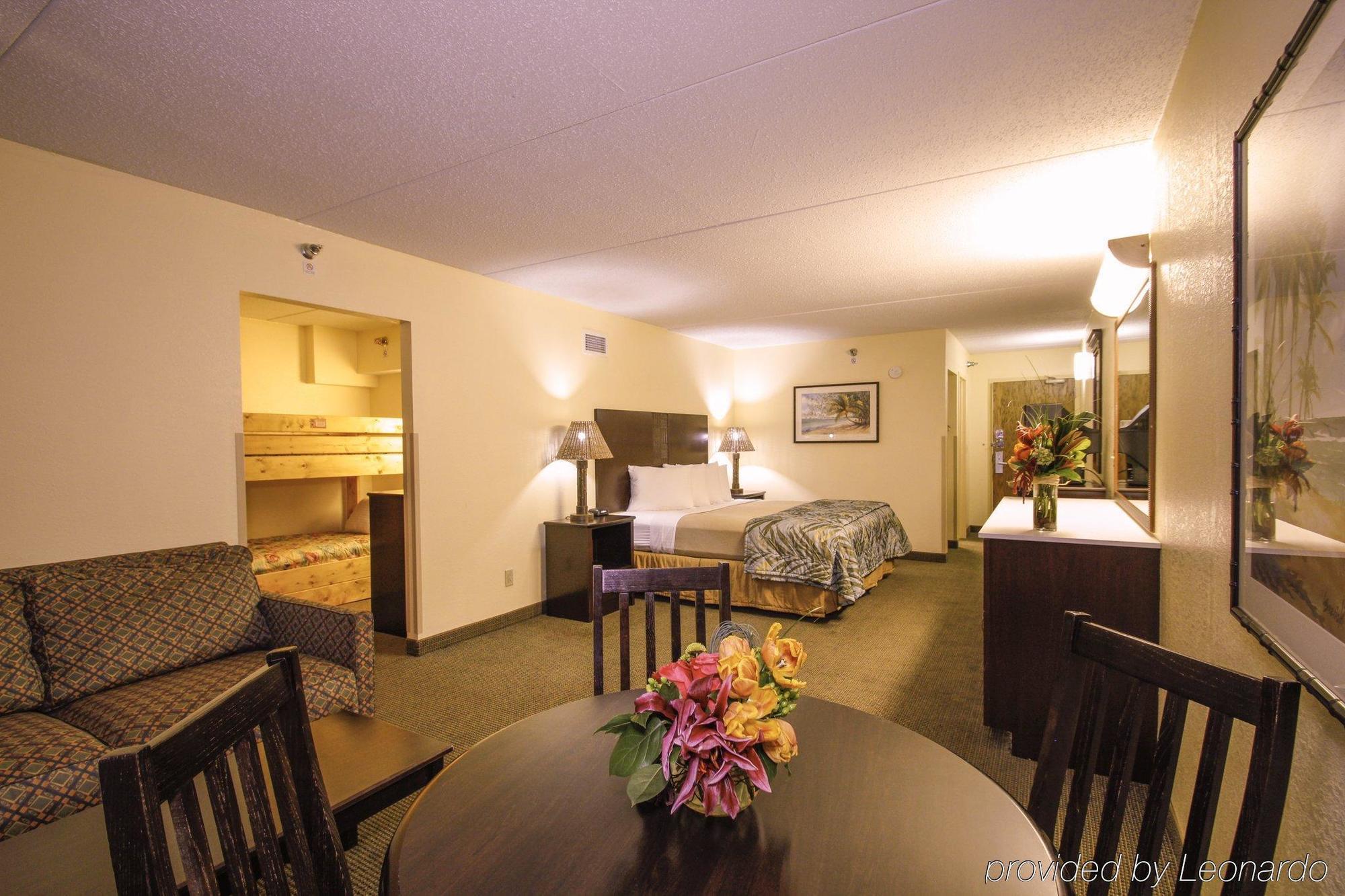 Edgewater Waterpark Hotel ดุลูท ภายนอก รูปภาพ