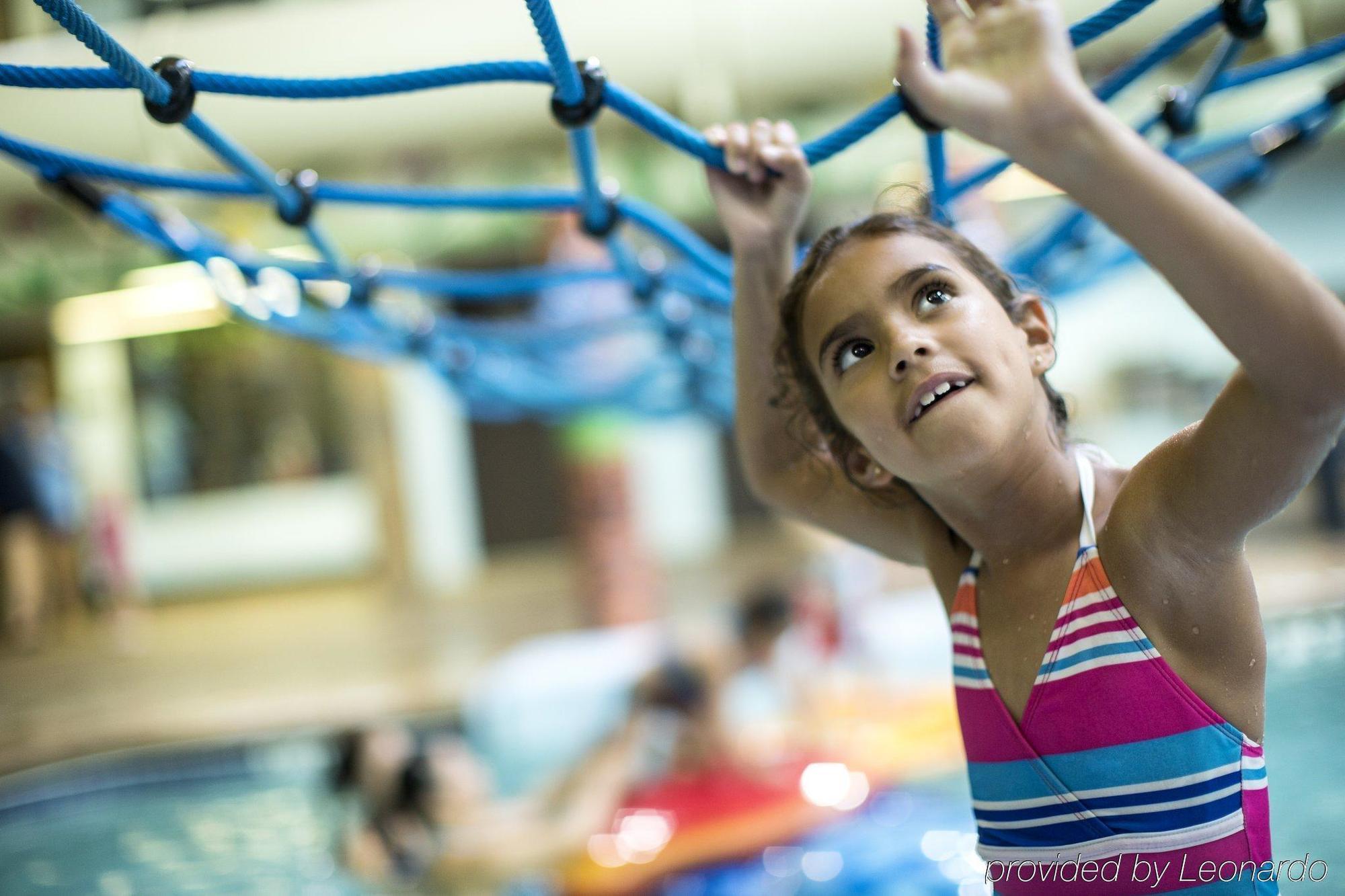 Edgewater Waterpark Hotel ดุลูท ภายนอก รูปภาพ