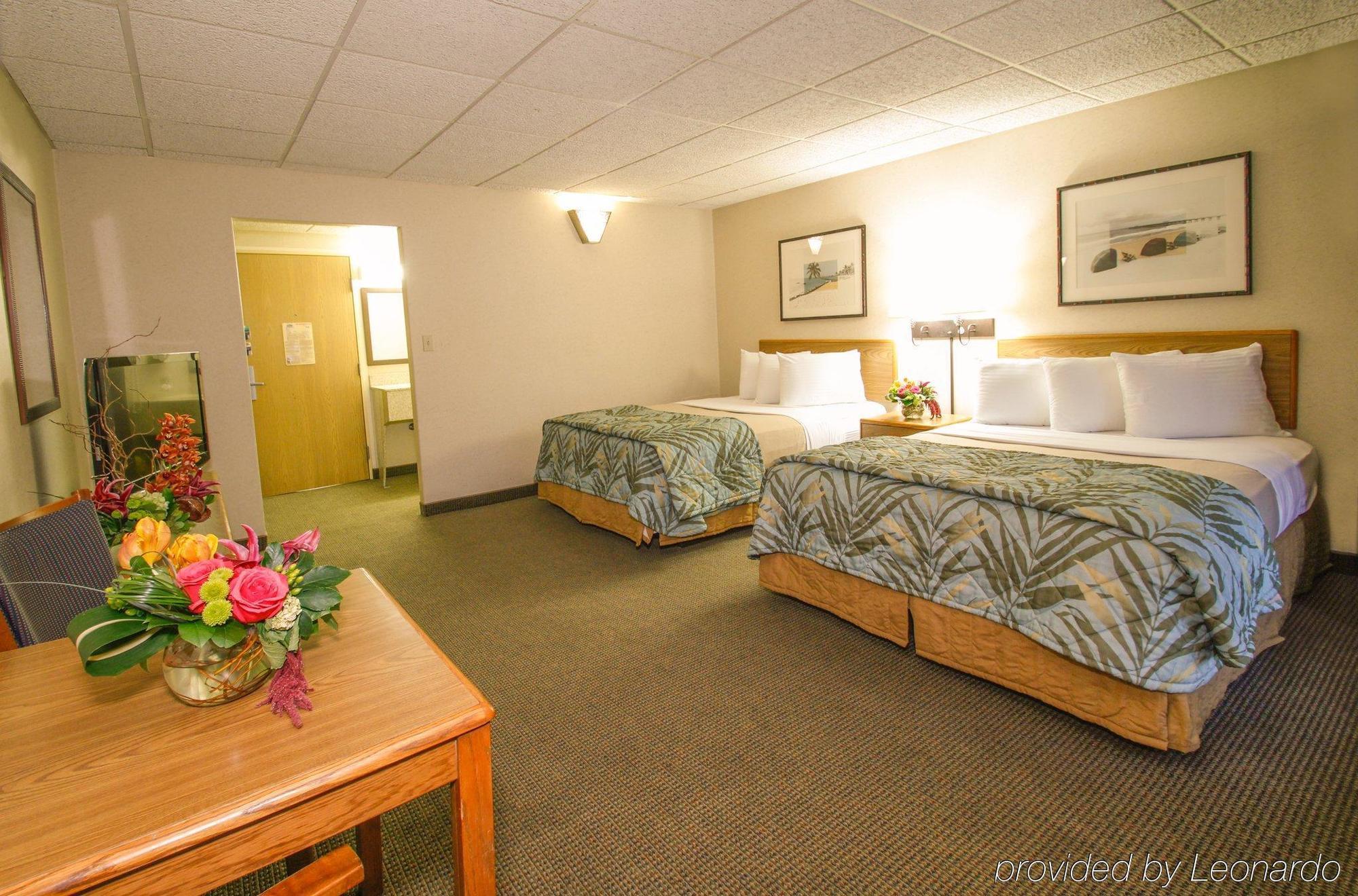 Edgewater Waterpark Hotel ดุลูท ภายนอก รูปภาพ