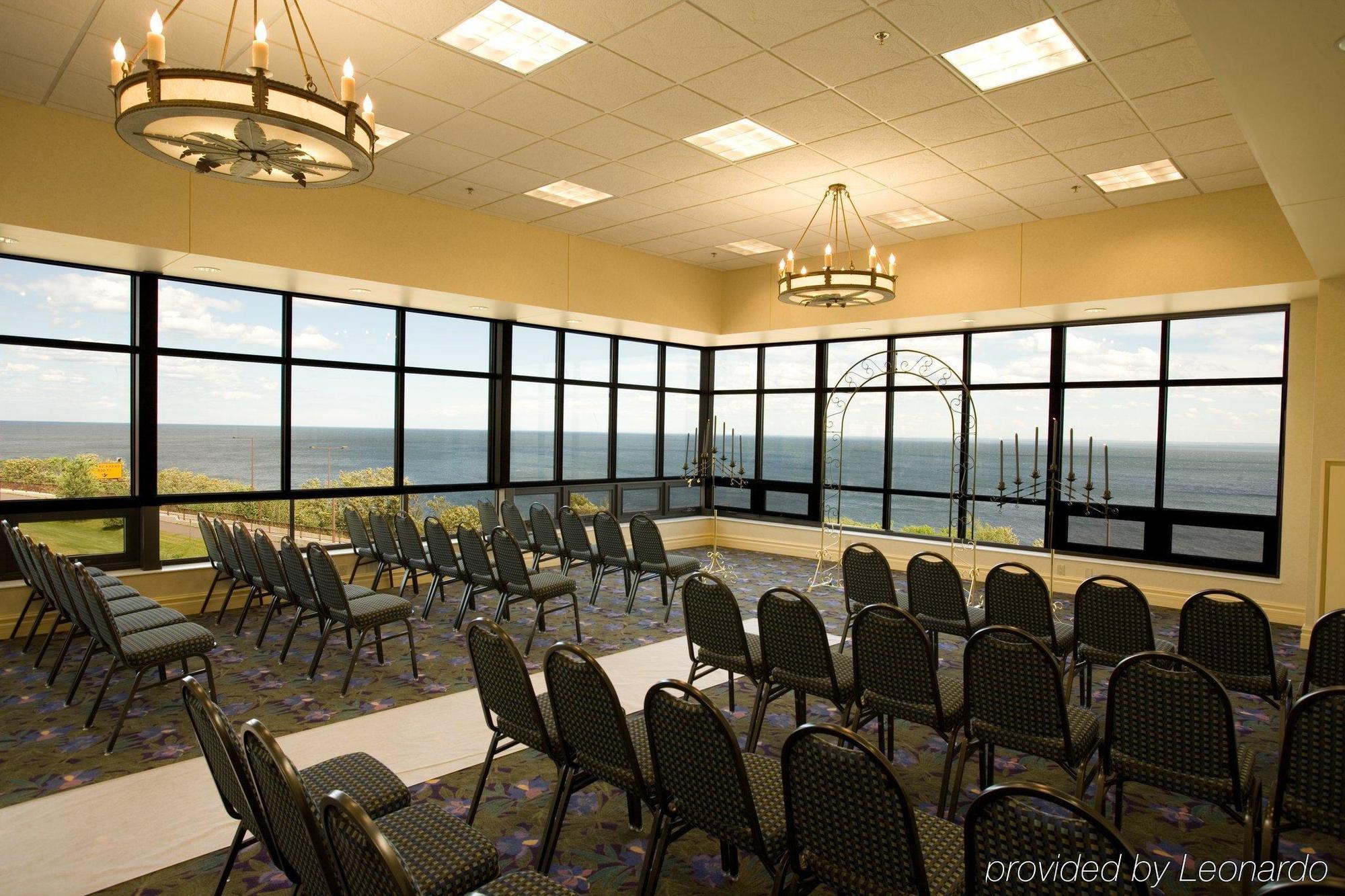 Edgewater Waterpark Hotel ดุลูท ธุรกิจ รูปภาพ
