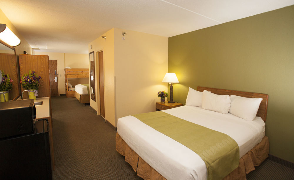 Edgewater Waterpark Hotel ดุลูท ภายนอก รูปภาพ