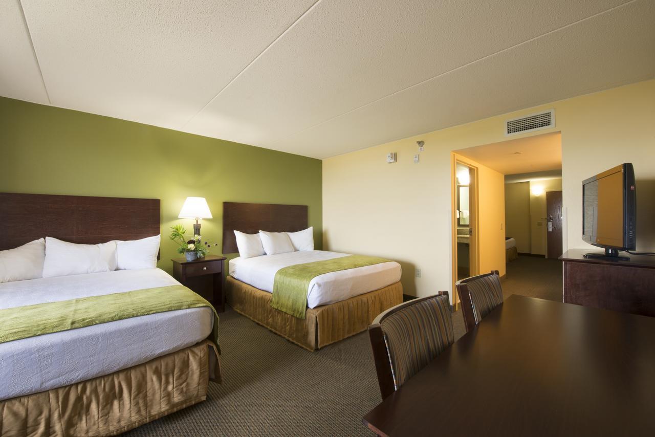 Edgewater Waterpark Hotel ดุลูท ภายนอก รูปภาพ