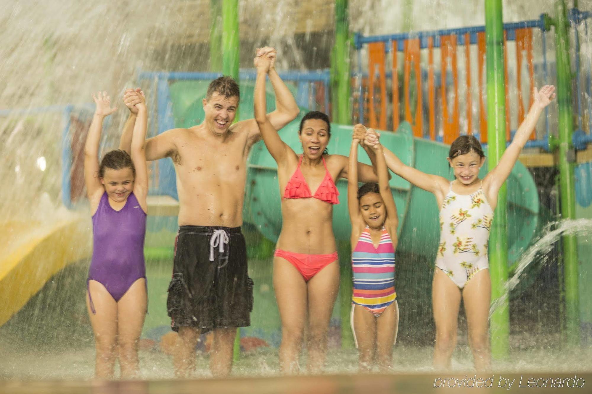 Edgewater Waterpark Hotel ดุลูท ภายนอก รูปภาพ