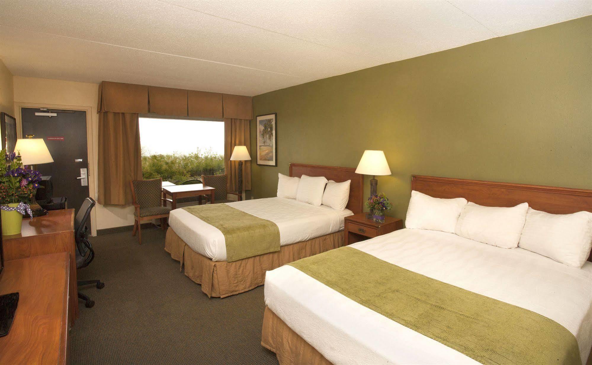 Edgewater Waterpark Hotel ดุลูท ภายนอก รูปภาพ